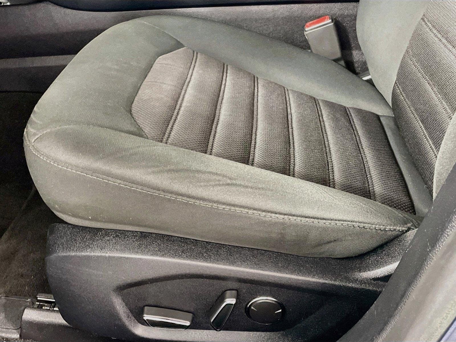 Used 2019 Ford Fusion SE FWD image 21