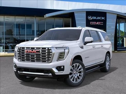 New 2026 GMC Yukon XL Denali w/ Denali Reserve Package AWD/4WD image 6