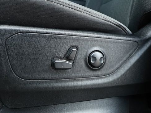 Used 2023 RAM 1500 Big Horn AWD/4WD image 24