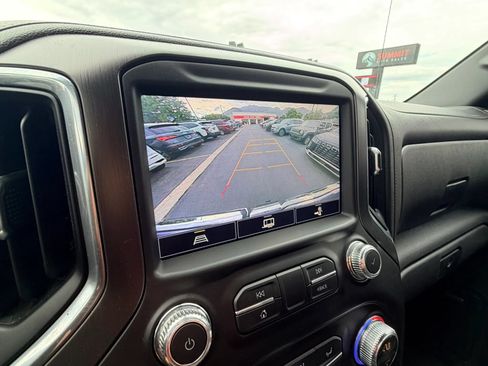 Used 2021 GMC Sierra 1500 AT4 w/ AT4 Value Package AWD/4WD image 19
