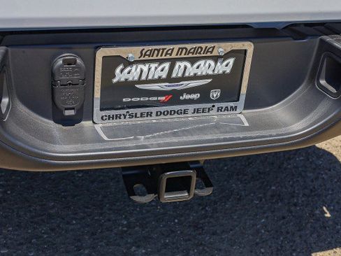 Used 2024 Jeep Gladiator Rubicon w/ Convenience Group image 7