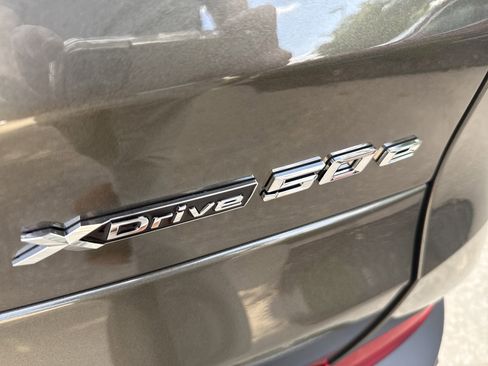 New 2026 BMW X5 xDrive50e w/ Climate Comfort Package image 7