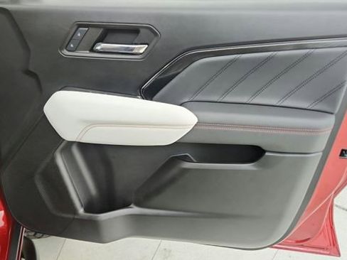 Used 2024 GMC Canyon AT4X w/ AT4X AEV Edition image 49