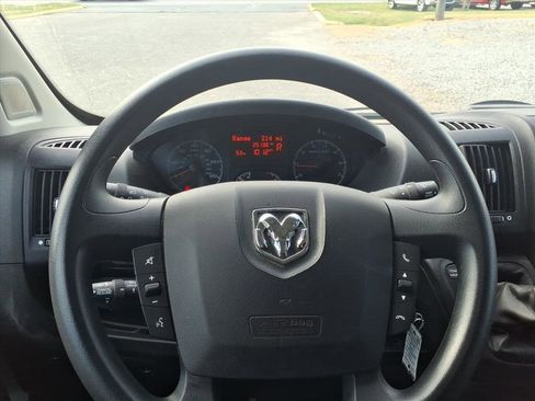Used 2018 RAM ProMaster 2500 FWD image 24