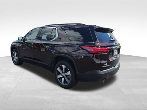Used 2023 Chevrolet Traverse LT w/ LT Premium Package AWD/4WD image 3