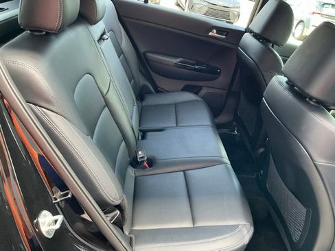 Used 2021 Kia Sportage S w/ S AWD Premium Package image 17