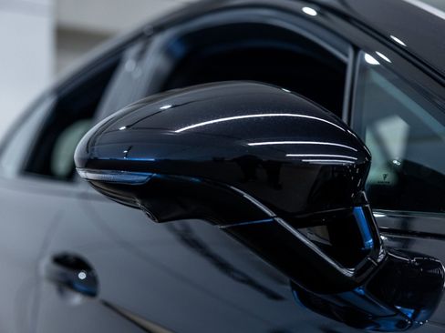 Certified 2025 Porsche Panamera RWD image 11