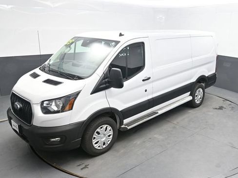 Used 2025 Ford Transit 250 Low Roof w/ Exterior Upgrade Package RWD image 31