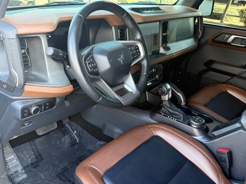 Used 2024 Ford Bronco Outer Banks w/ Sasquatch Package AWD/4WD image 10