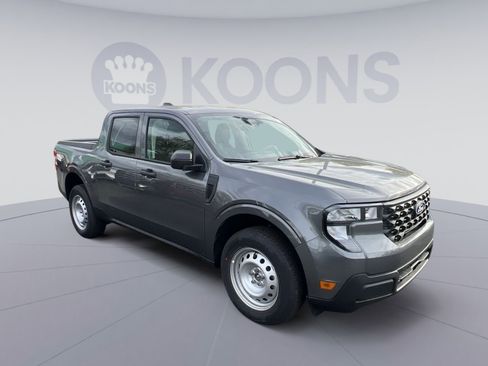 New 2025 Ford Maverick XL w/ Equipment Group 102A image 10