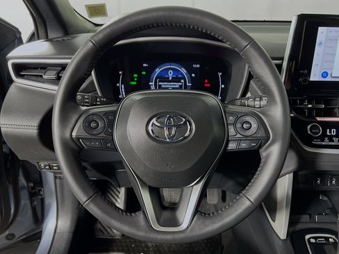 Used 2024 Toyota Corolla Cross AWD Hybrid image 12