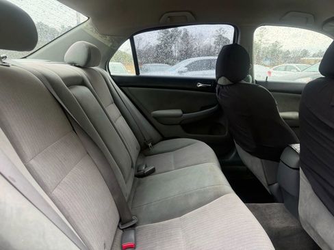 Used 2004 Honda Accord LX image 4