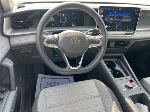 Certified 2025 Volkswagen Tiguan S image 36