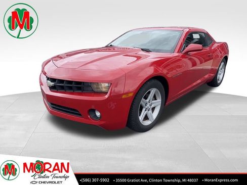 Used 2010 Chevrolet Camaro LT RWD image 1