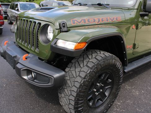 Used 2022 Jeep Gladiator Mojave w/ Cold Weather Group AWD/4WD image 3