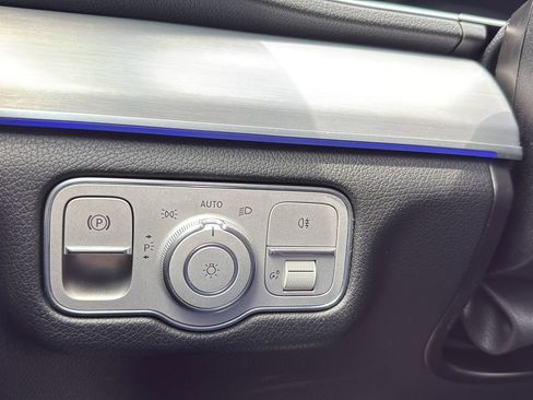 Used 2022 Mercedes-Benz GLE 350 image 16