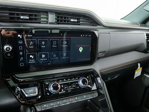 New 2026 GMC Sierra 1500 AT4 w/ AT4 Premium Package AWD/4WD image 13
