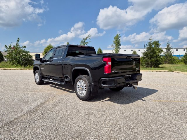 Used 2023 Chevrolet Silverado 2500 High Country w/ Z71 Off-Road Package AWD/4WD image 7