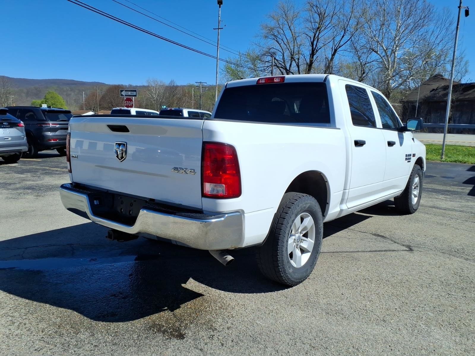 Used 2023 RAM 1500 Classic SLT w/ Protection Group AWD/4WD image 3