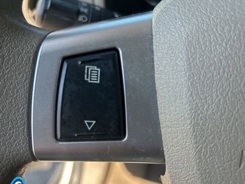 Used 2008 Jeep Commander Sport AWD/4WD image 21
