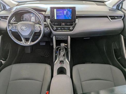 Used 2023 Toyota Corolla Cross LE image 21