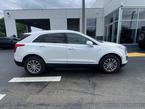 Used 2017 Cadillac XT5 Luxury w/ Driver Awareness Package image 11