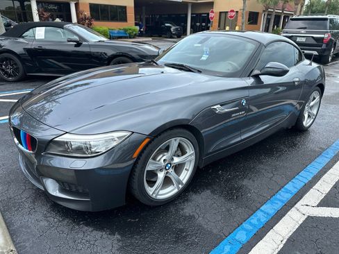 Used 2016 BMW Z4 sDrive28i RWD image 2