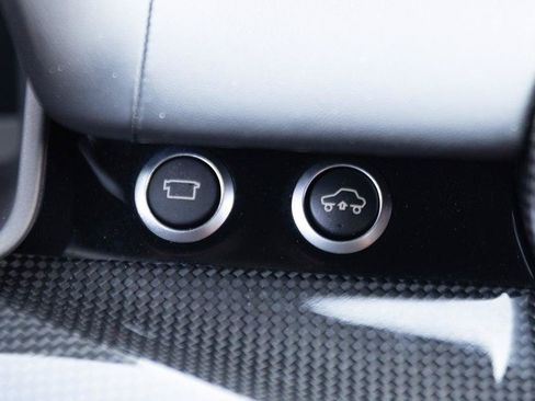 Used 2015 Ferrari F12 Berlinetta RWD image 29