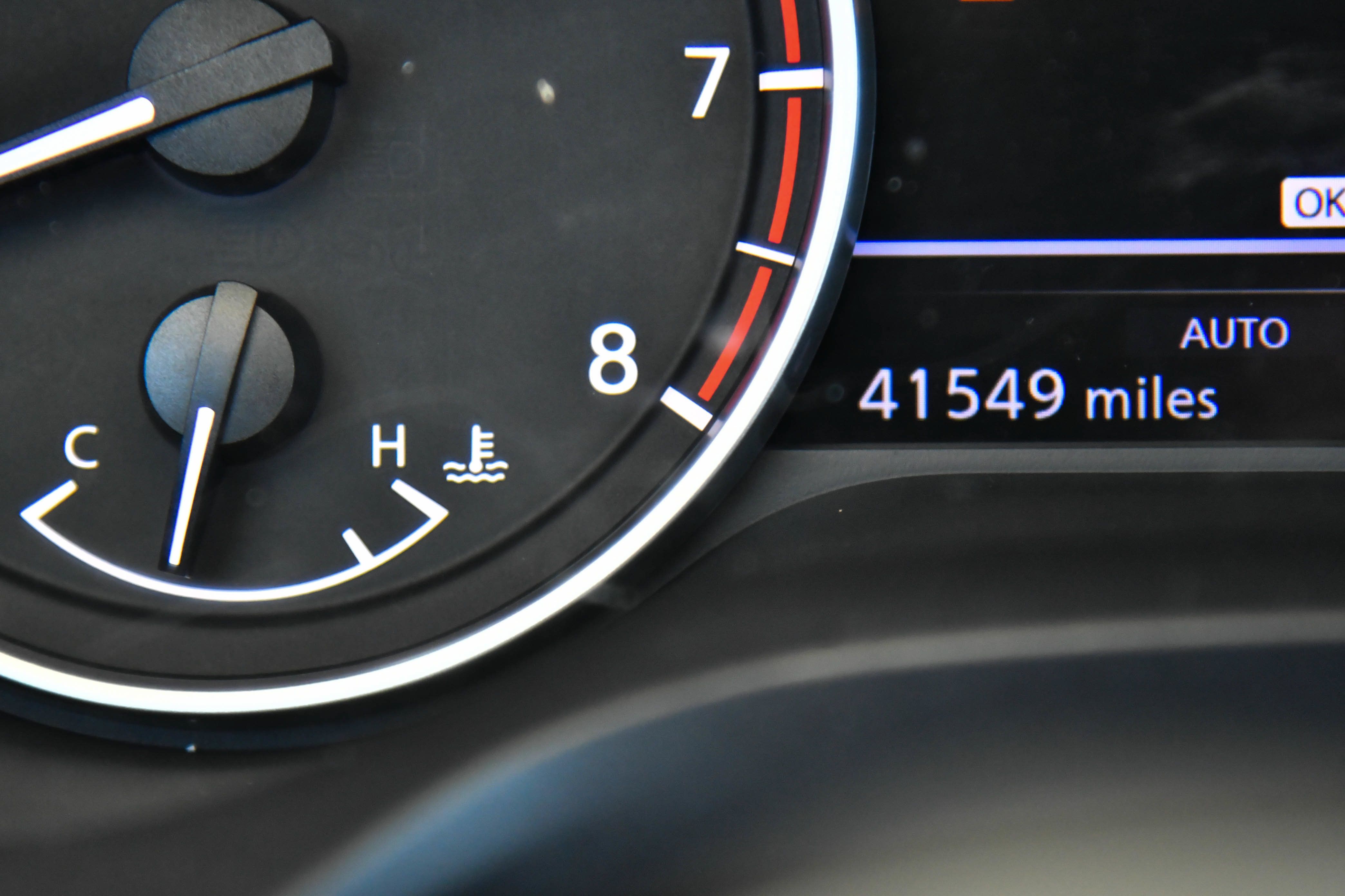 Used 2025 Nissan Rogue SV AWD/4WD image 29