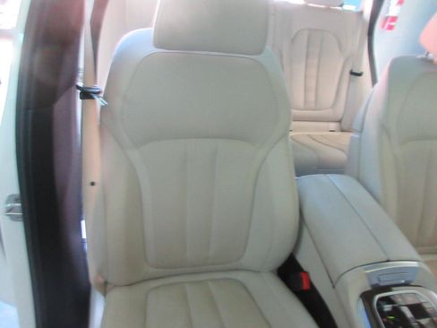 Used 2022 BMW X5 xDrive45e AWD/4WD image 32