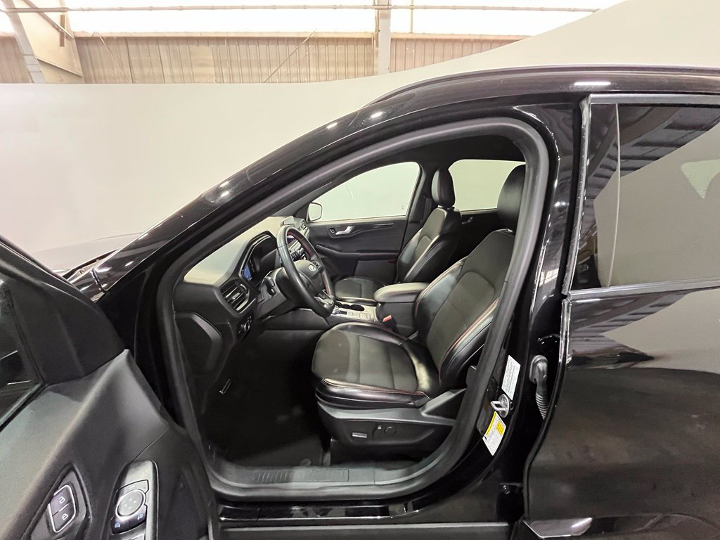 Used 2024 Ford Escape ST-Line AWD/4WD image 17