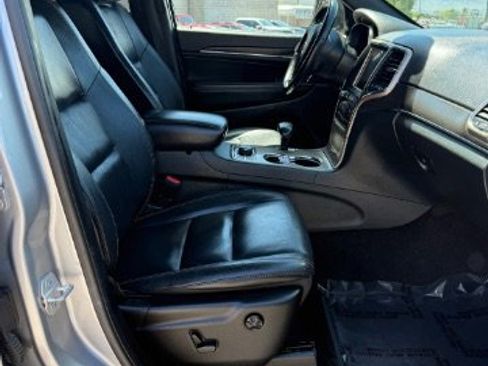 Used 2015 Jeep Grand Cherokee Limited image 15