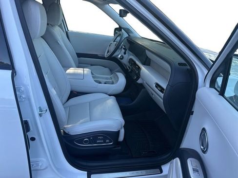 Certified 2026 Hyundai Palisade Calligraphy AWD/4WD image 15