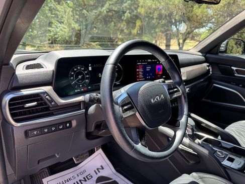 Used 2025 Kia Telluride SX Prestige X-Pro AWD/4WD image 13