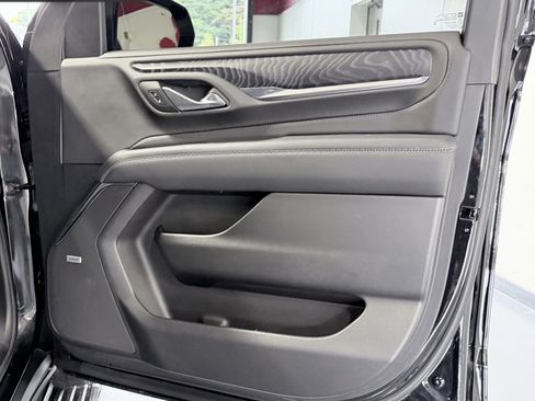 Used 2024 GMC Yukon XL Denali w/ LPO, Floor Liner Package RWD image 16