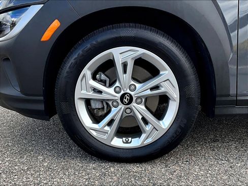 Used 2023 Hyundai Kona SEL w/ Cargo Package image 7