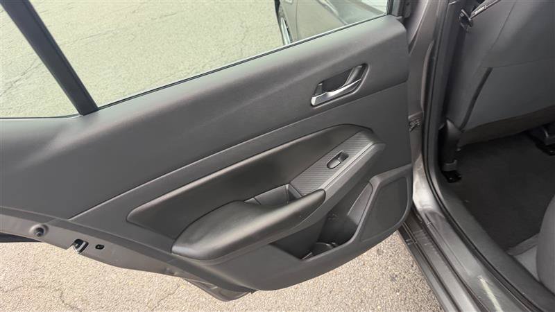 Used 2022 Nissan Altima 2.5 S FWD image 18