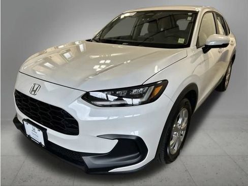 Used 2023 Honda HR-V LX image 1