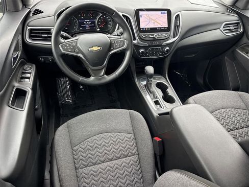 Used 2023 Chevrolet Equinox LT FWD image 18