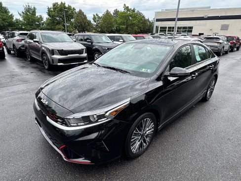 Used 2022 Kia Forte GT-Line w/ GT-Line Premium Package image 1