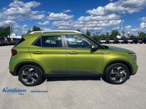 Used 2023 Hyundai Venue SEL w/ Cargo Package FWD image 6