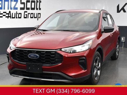 Used 2025 Ford Escape ST-Line FWD image 1