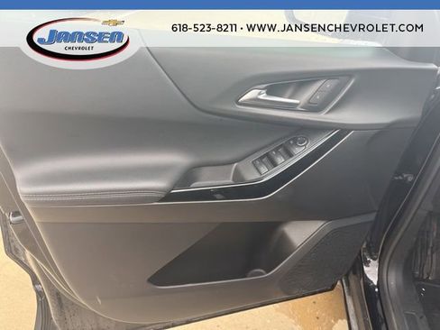 Used 2025 Chevrolet Equinox LT image 13