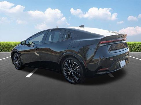 Certified 2024 Toyota Prius XLE image 6