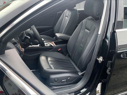 Used 2023 Audi A4 2.0T Premium w/ Convenience Package image 21