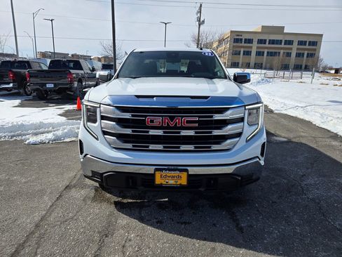 Used 2023 GMC Sierra 1500 SLE image 10