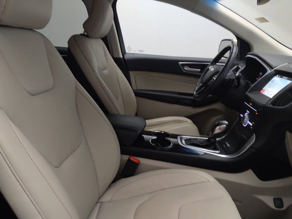 Used 2017 Ford Edge Titanium w/ Equipment Group 301A FWD image 21