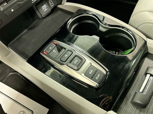 Used 2022 Honda Pilot Touring image 18