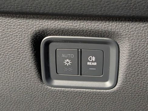 New 2026 Porsche Cayenne image 36