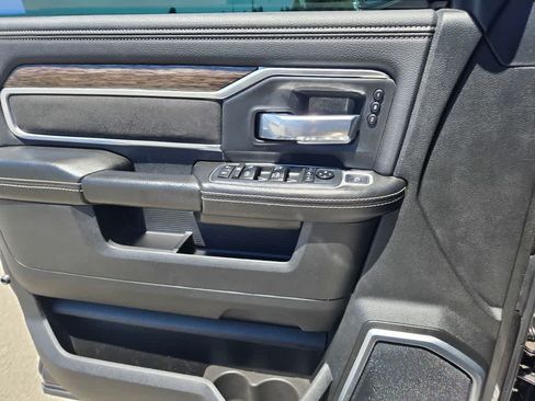 Used 2021 RAM 2500 Laramie AWD/4WD image 19